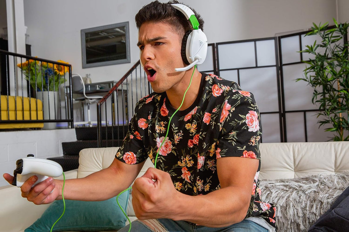 Turtle Beach Recon 70 Multiplatform Gaming Headset for Xbox Series X|S. Xbox One. PS5. PS4. PC & Mobile w/ 3.5mm Wired Connection - Flip-to-Mute Mic. 40mm Speakers. Lightweight Design