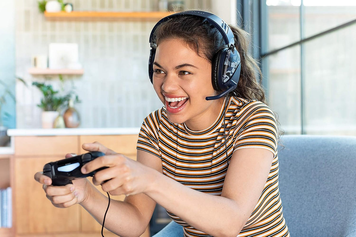Turtle Beach Recon 70 Wired Multiplatform Gaming Headset for Xbox. PC. PS5 | Xbox Series X|S. Xbox One. PlayStation. PS4. Mobile. Flip-to-Mute Mic. 40mm Speakers. Lightweight. Soft Earpads